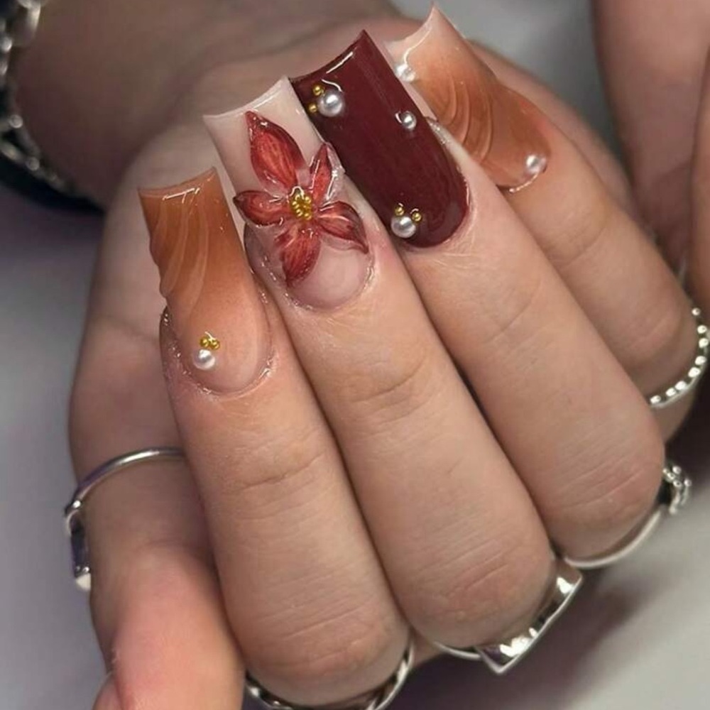 24pc Press On Nail Set from the Nail Bar 💅